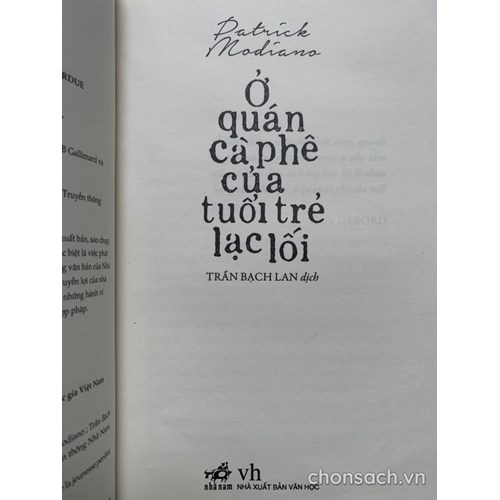 Ở quán cà phê của tuổi trẻ lạc lối 